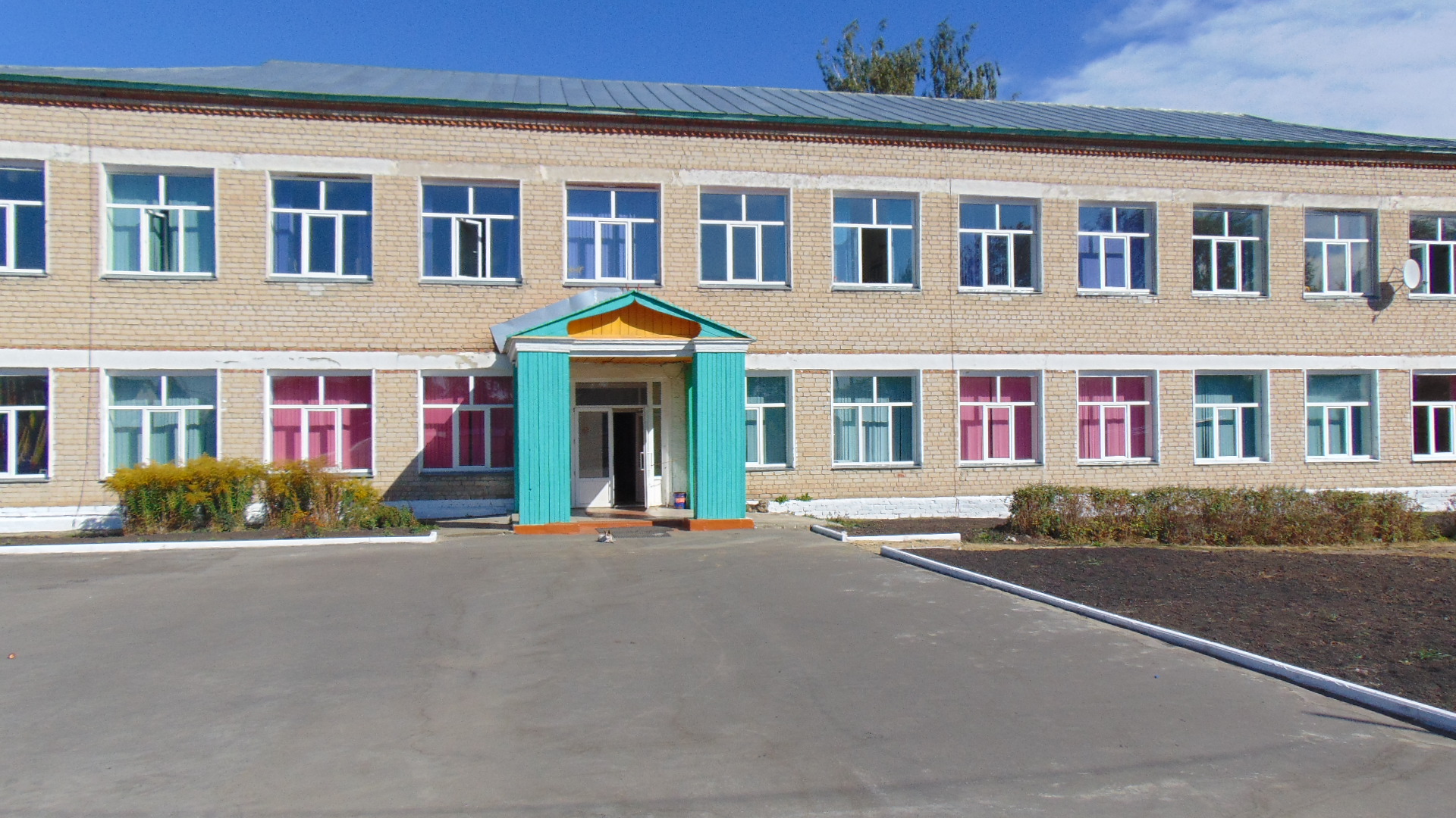 Ардатовская школа.